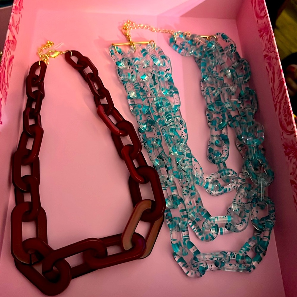 Natasha 80s vibes plastic acrylic chain necklaces